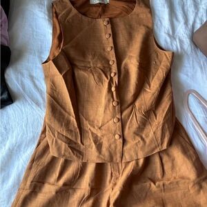 Women's Sleeveless two piece top and shorts in Tan